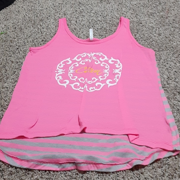 Other - A tank top